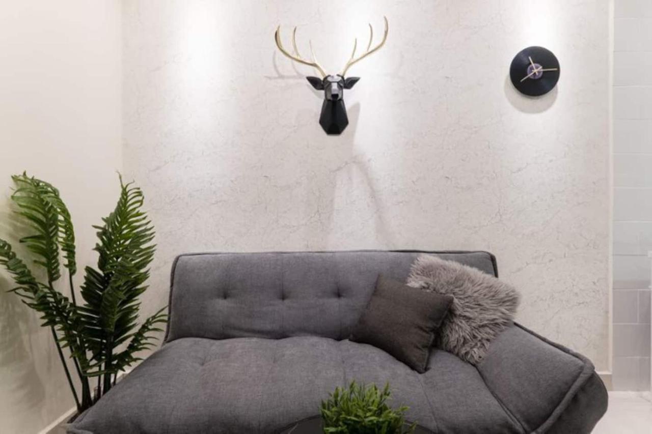 Cozy&Modern suite 现代风格设计 @ Arte Mont Kiara Kuala Lumpur Eksteriør billede