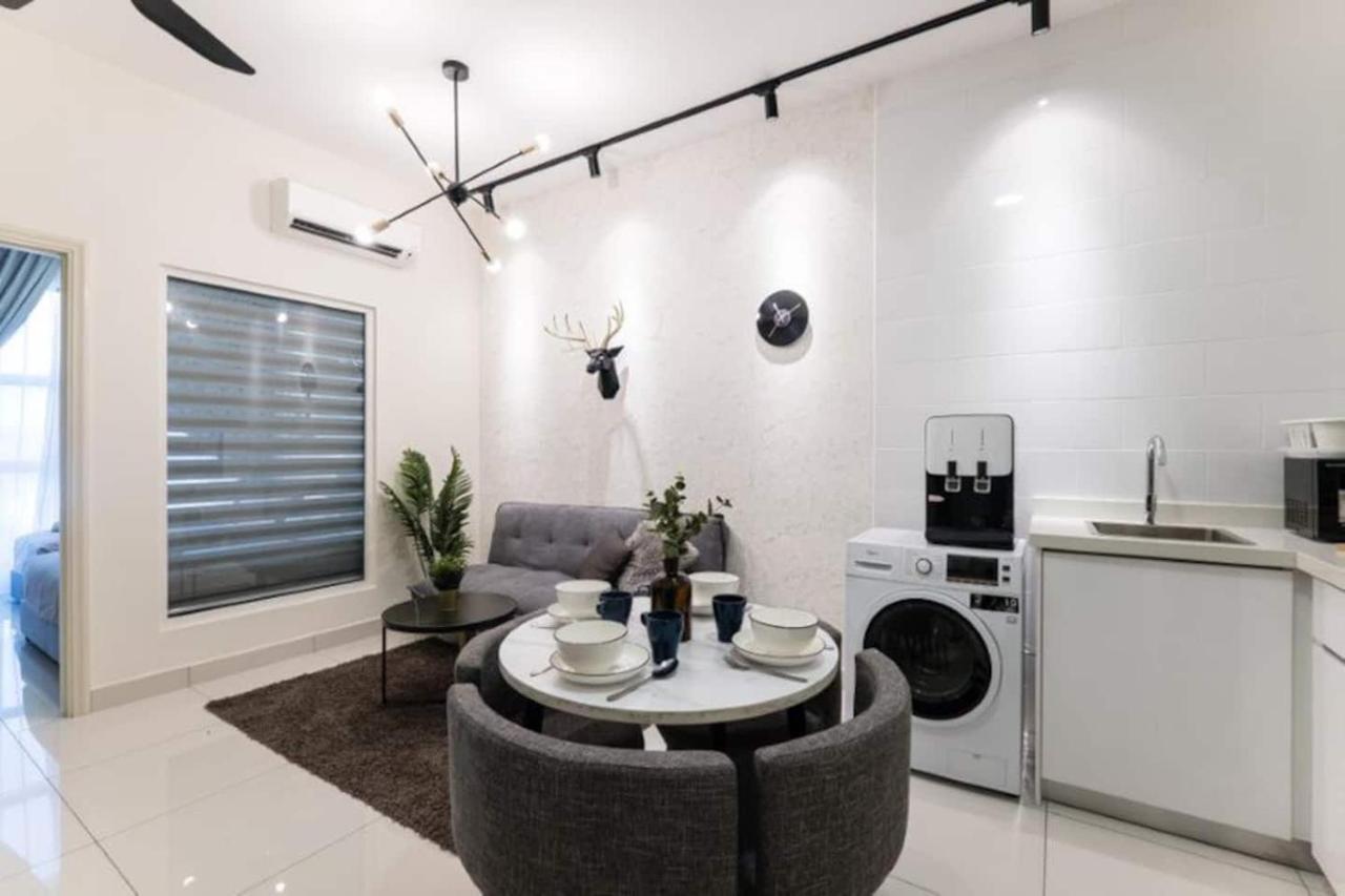 Cozy&Modern suite 现代风格设计 @ Arte Mont Kiara Kuala Lumpur Eksteriør billede