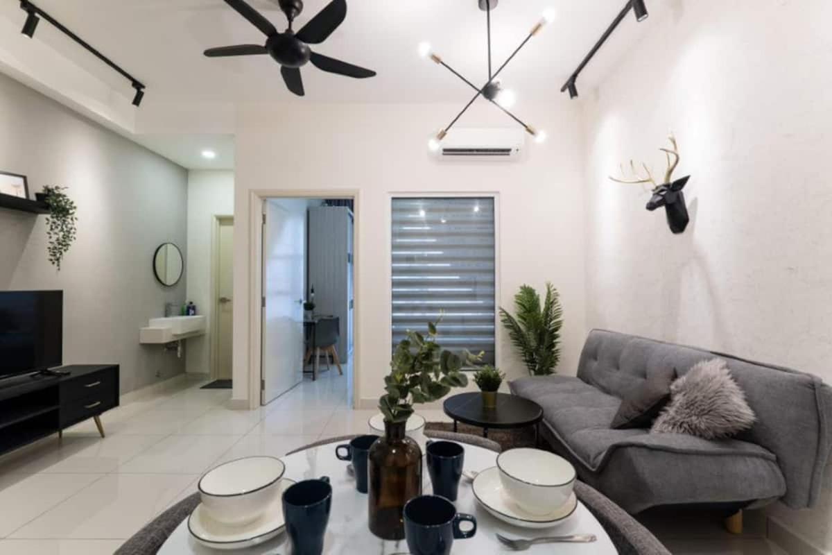 Cozy&Modern suite 现代风格设计 @ Arte Mont Kiara Kuala Lumpur Eksteriør billede
