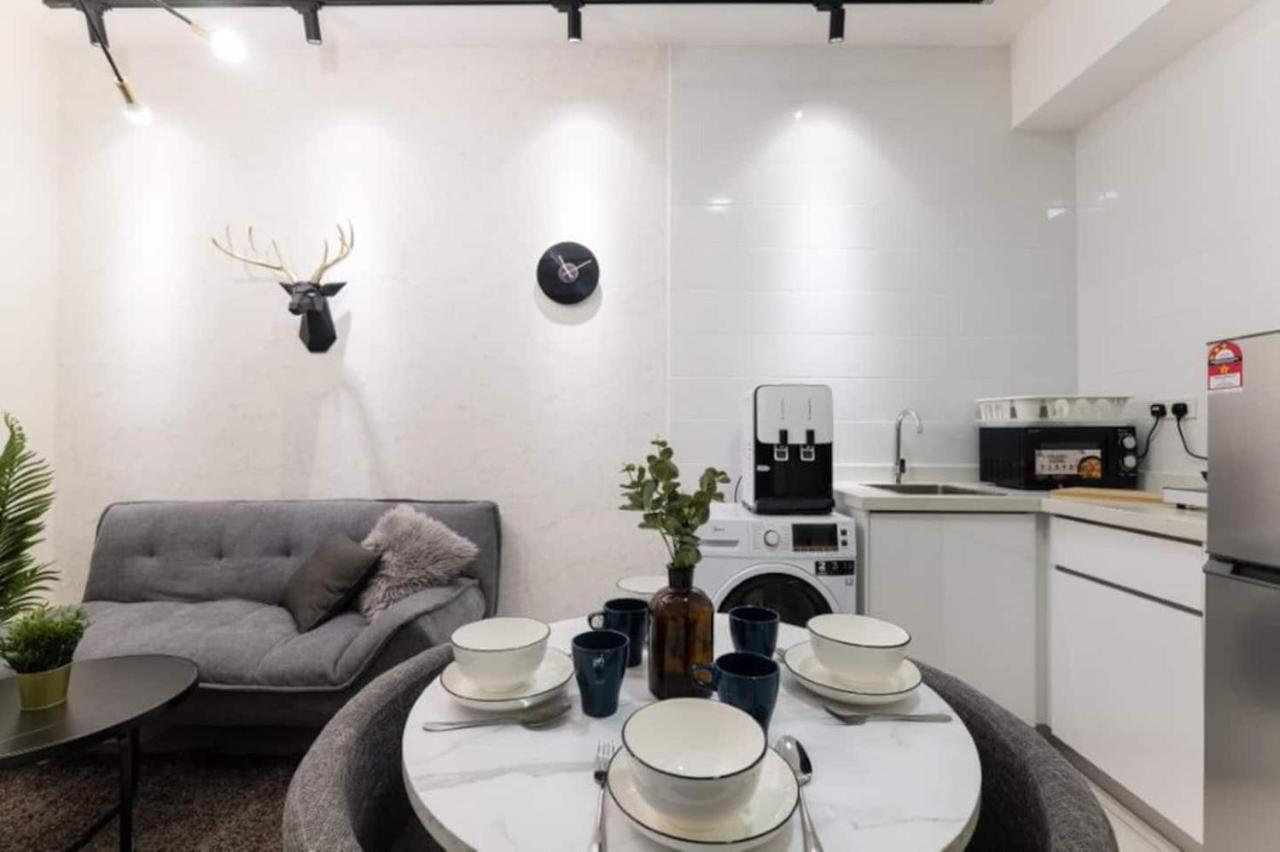 Cozy&Modern suite 现代风格设计 @ Arte Mont Kiara Kuala Lumpur Eksteriør billede